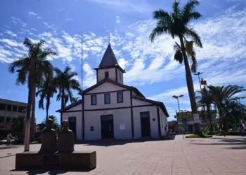 Igreja Matriz em Aparecida de Goiânia