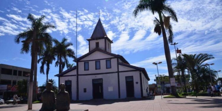 Igreja Matriz em Aparecida de Goiânia