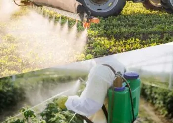 Pulverização de defensivos agrícolas