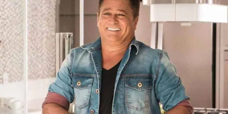 No Dia das Mães, Aparecida é Show recebe Leonardo, Rosa de Saron e Zé Ricardo & Thiago 1 Cantor Leonardo