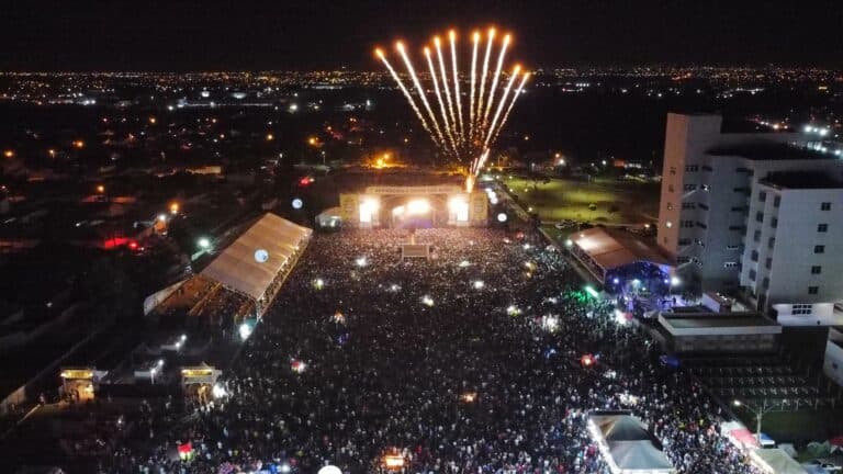 show-do-zé-vaqueiro-no-aparecida-é-show