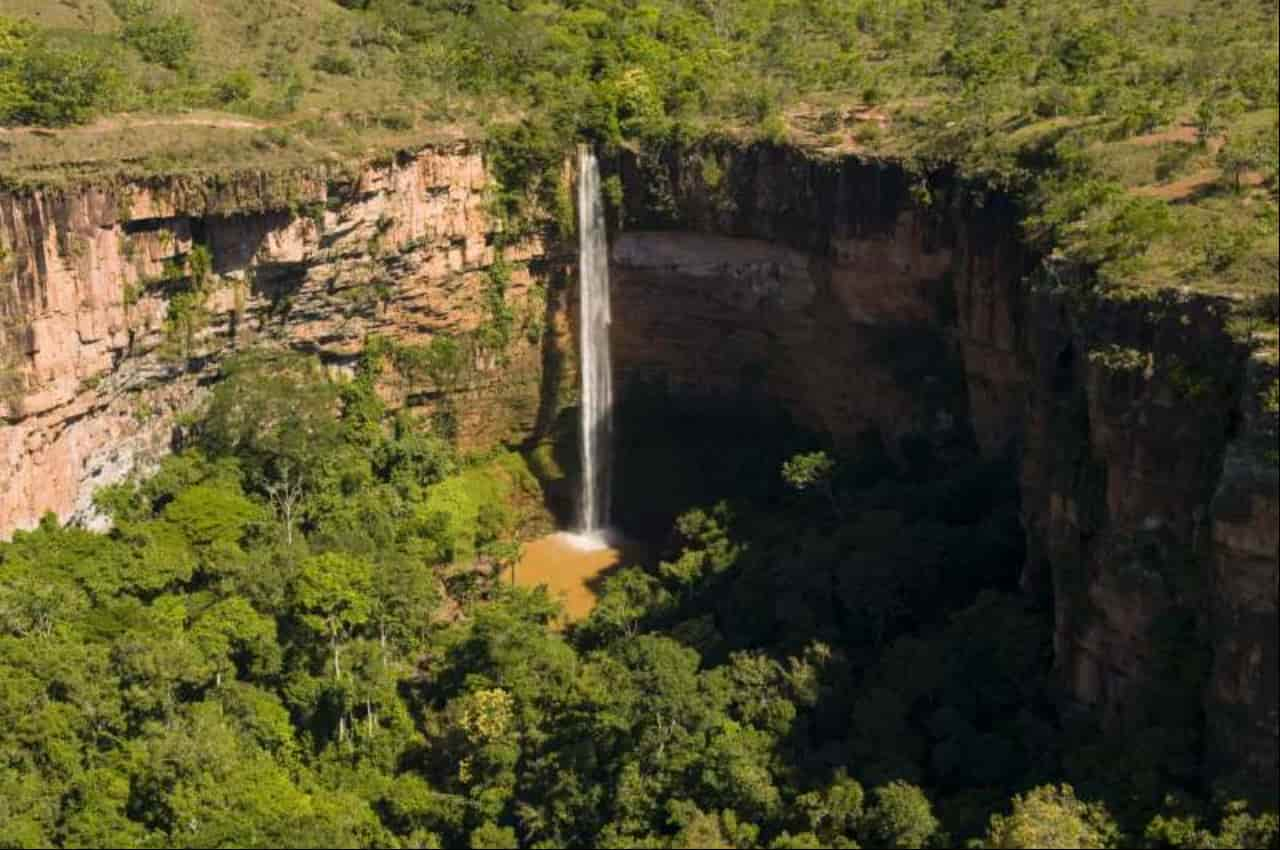 cachoeira do véu da noiva