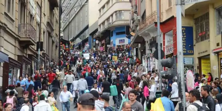 População mundial deve atingir 8 bilhões em novembro deste ano, diz ONU 1 aumento populacional