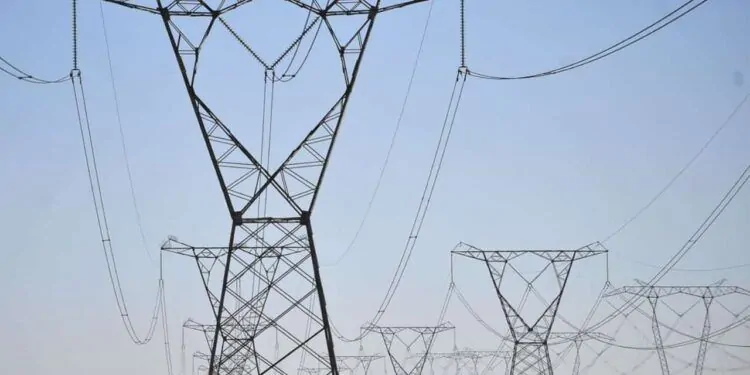 Leilão de transmissão de energia atrai investimento de R$ 3,51 bi, na B3 1 leilão de transmissão