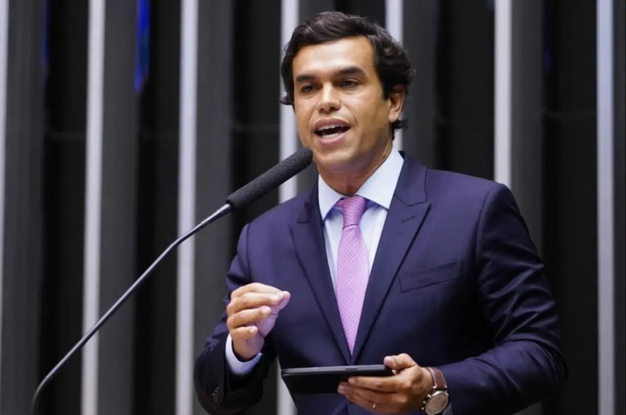 Câmara do Deputados prorroga prazo para subsídios de geração de energia solar 2 Deputado Beto Ferreira