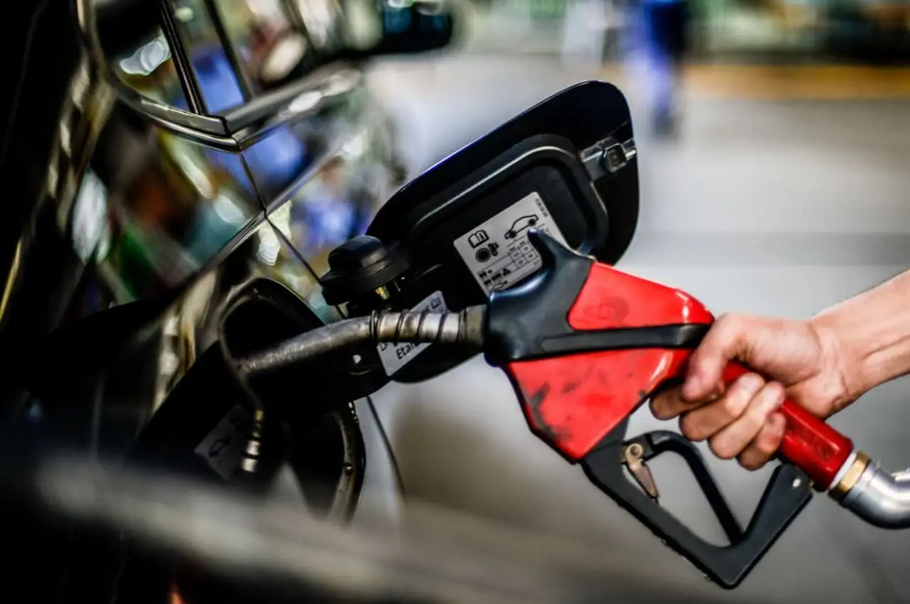 Conheça a gasolina sem petróleo: combustível sustentável produzido no Chile 2 combustível