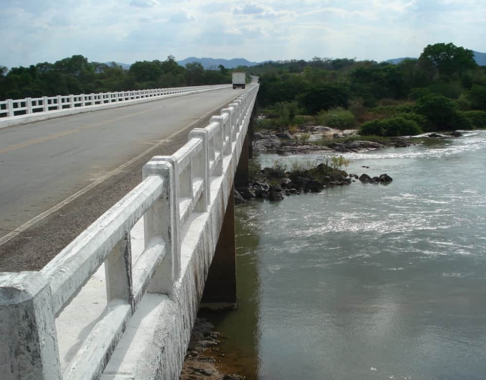 Ponte sobre o Rio Paranã