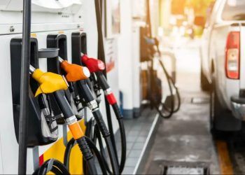 Gasolina e etanol devem aumentar a partir de 1º de março, afirma Receita.
