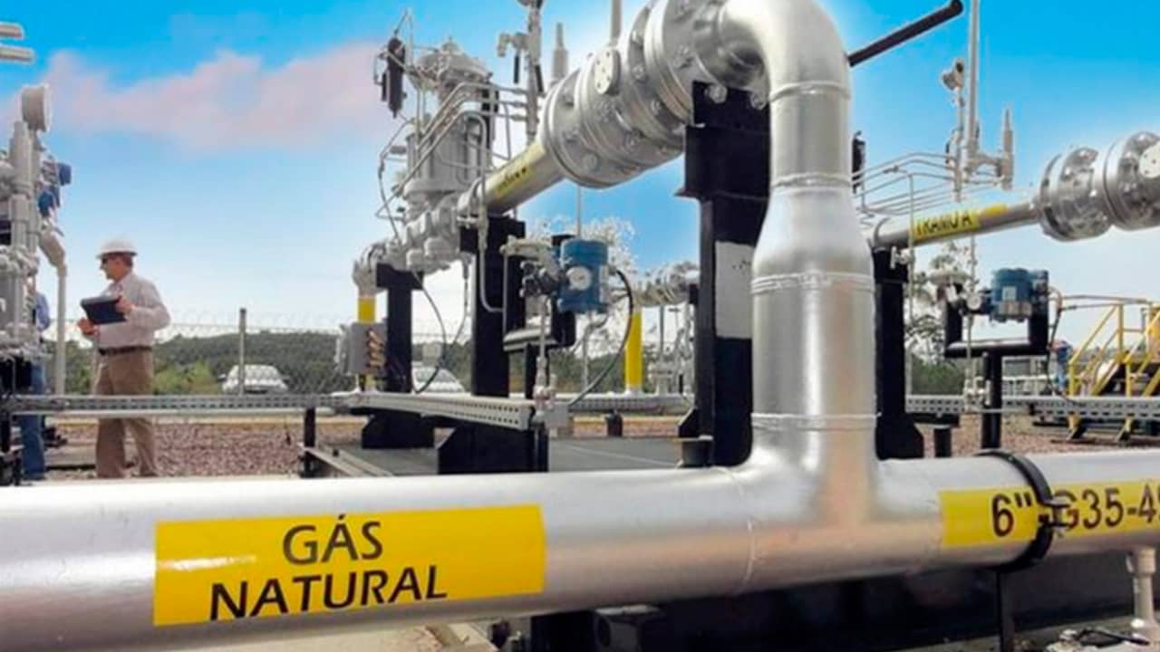 Produção de gás natural cresceu 2,98% em 2022 segundo ANP.