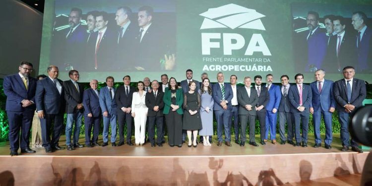 Solenidade reuniu diversas autoridades do setor agropecuário do Brasil.