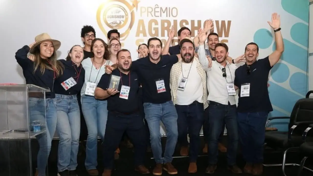 Agrishow 2023: Startup de inteligência artificial identifica plantas daninhas 2 Agtech venceu Prêmio Agrishow de Startups de 2023.