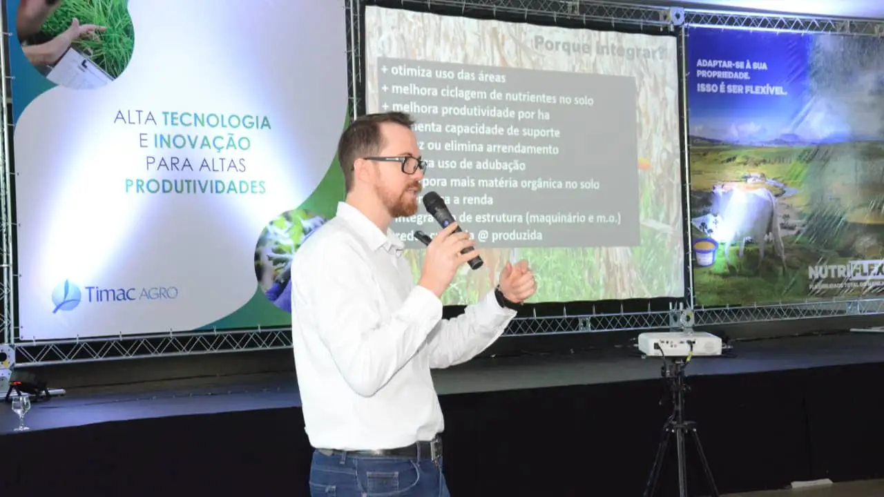 Palestras sobre tecnologia na pecuária leiteira serão ministradas. 