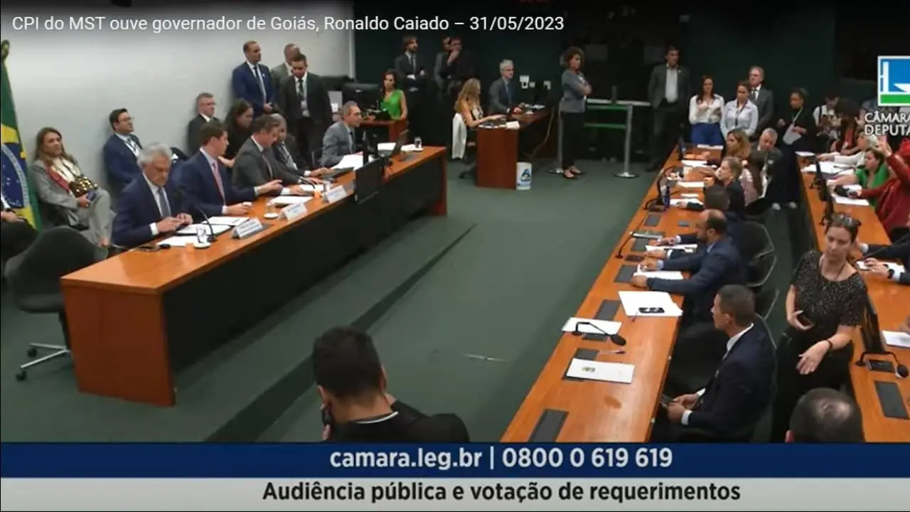 Reunião da CPI foi marcada por embate político. 