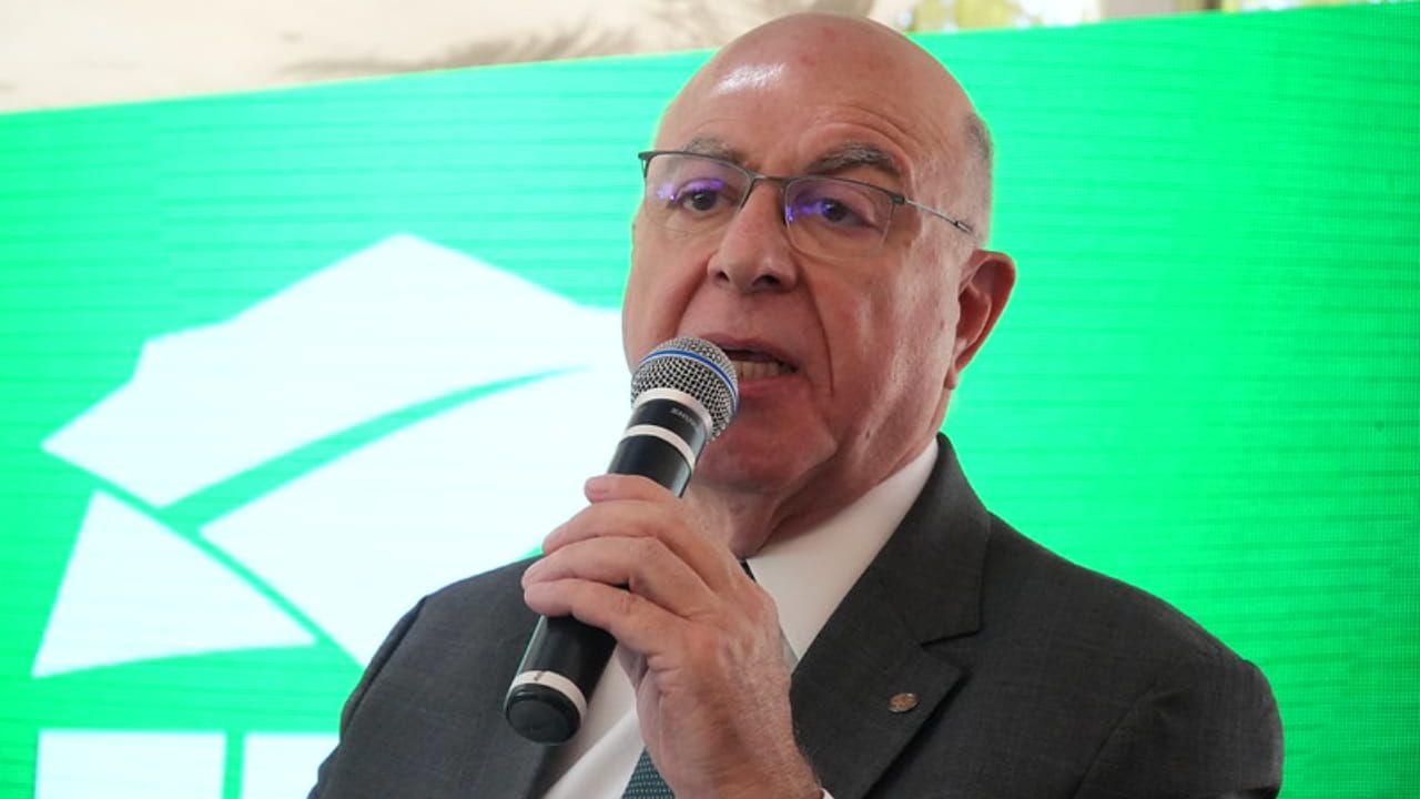 Vice-presidente da FPA, o deputado Arnaldo Jardim (CD-SP) pede Plano Safra robusto.