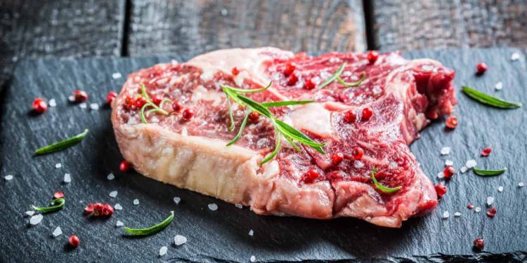 Produção de carne deve atingir 29 mi de toneladas e preço cai para consumidor