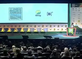 Evento híbrido discutiu temas para garantir a competitividade do setor.