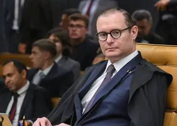 Marco temporal de terras indígenas: julgamento é retomado e voto de Zanin deve desempatar o placar