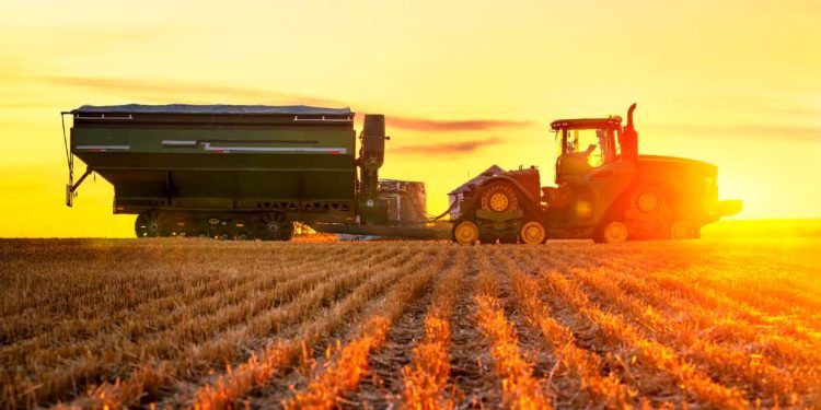 Venda de máquinas agrícolas registra crescimento de 18,2% em agosto