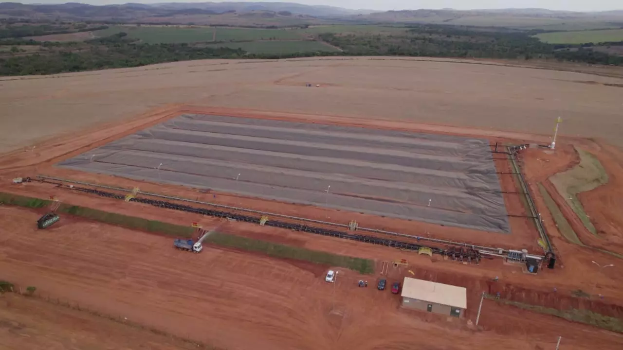 Biogás deve gerar energia para abastecer uma cidade de 30 mil habitantes por ano. 