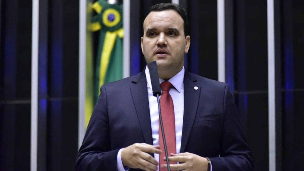 Relator do projeto, deputado Luciano Amaral (PV-AL). 