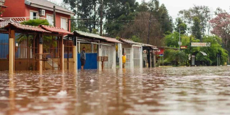 RC e SC entram em alerta para possíveis temporais a partir desta terça (16)