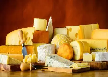 Selo Queijo Artesanal garante produção legal e de qualidade.