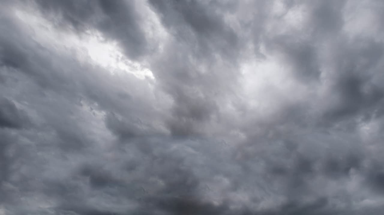 Inmet prevê chuvas com ventos intensos em 7 estados e no Distrito Federal