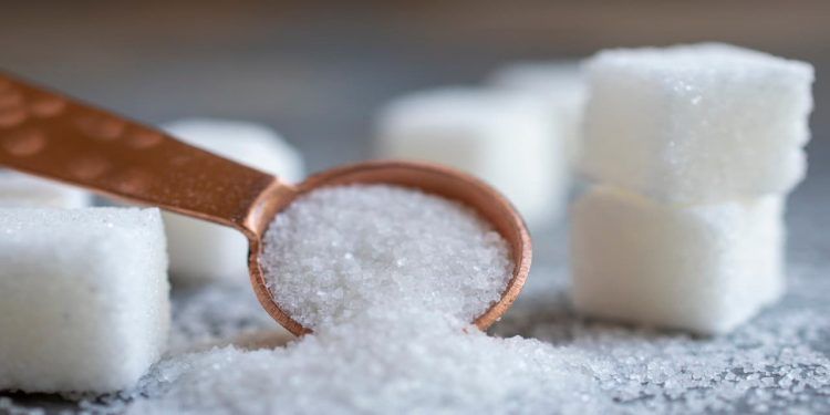 Aumento da moagem de cana mantém preços do açúcar em queda