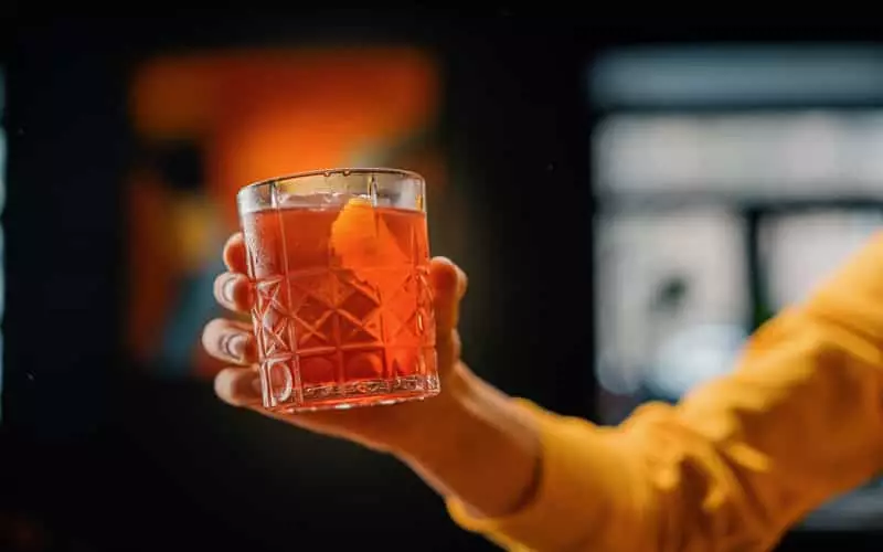 Anuário da Cachaça 2024: Brasil ultrapassa a marca de 1,2 mil cachaçarias