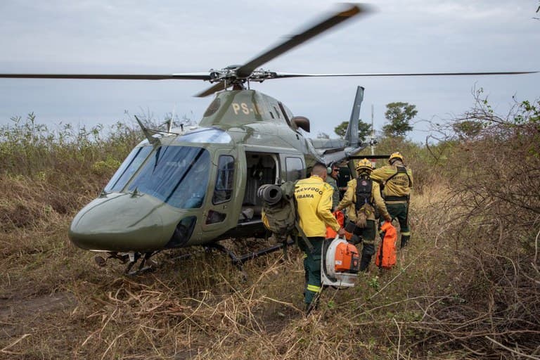 Operação Pantanal mobiliza 700 profissionais para combate às chamas