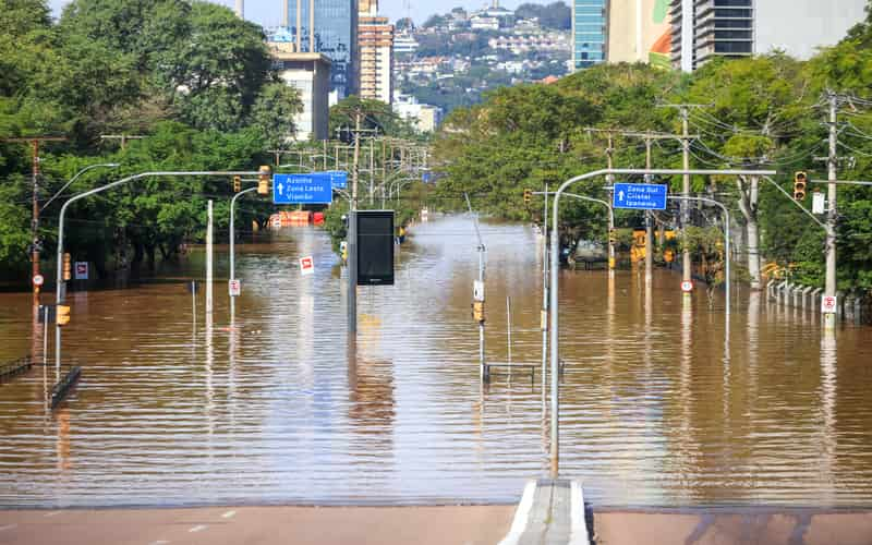 Enchentes no RS podem impactar R$ 97 bilhões na economia brasileira