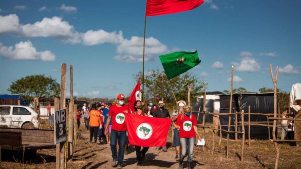 Brasil registrou 72 invasões de terra em 2023. 