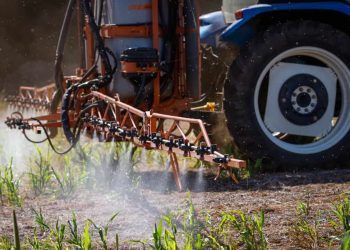 Retirada de isenções tributárias de defensivos agrícolas aumentaria custos de produção