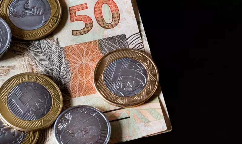 Projeção do mercado financeiro aponta inflação de 4,99% para 2025 2 Inflação