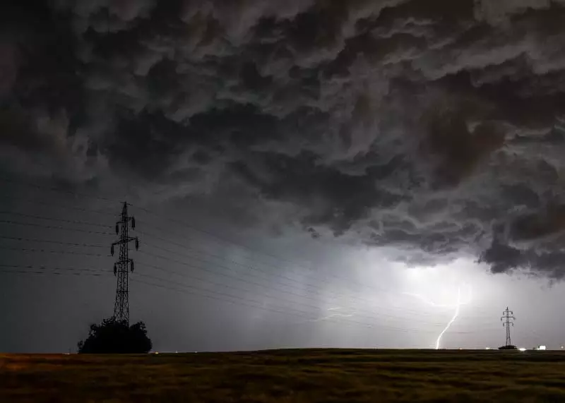 Inmet emite alerta para chuvas intensas em grande parte do país; veja a previsão 3 Tempestade