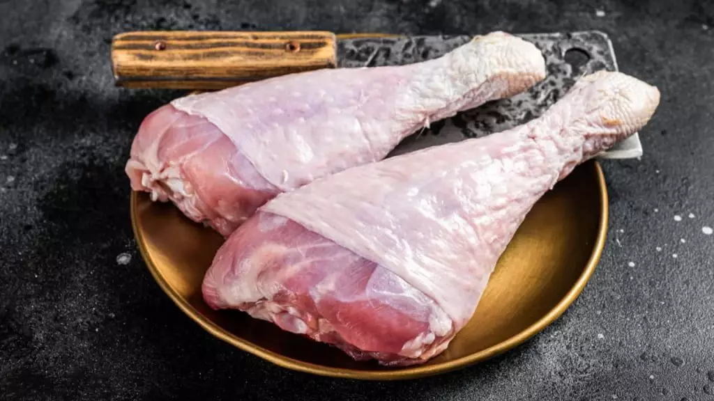 Exportações brasileiras de carne de frango crescem 13,8% em março, diz associação 3 Exportações brasileiras de frango crescem 9,4% em janeiro de 2025