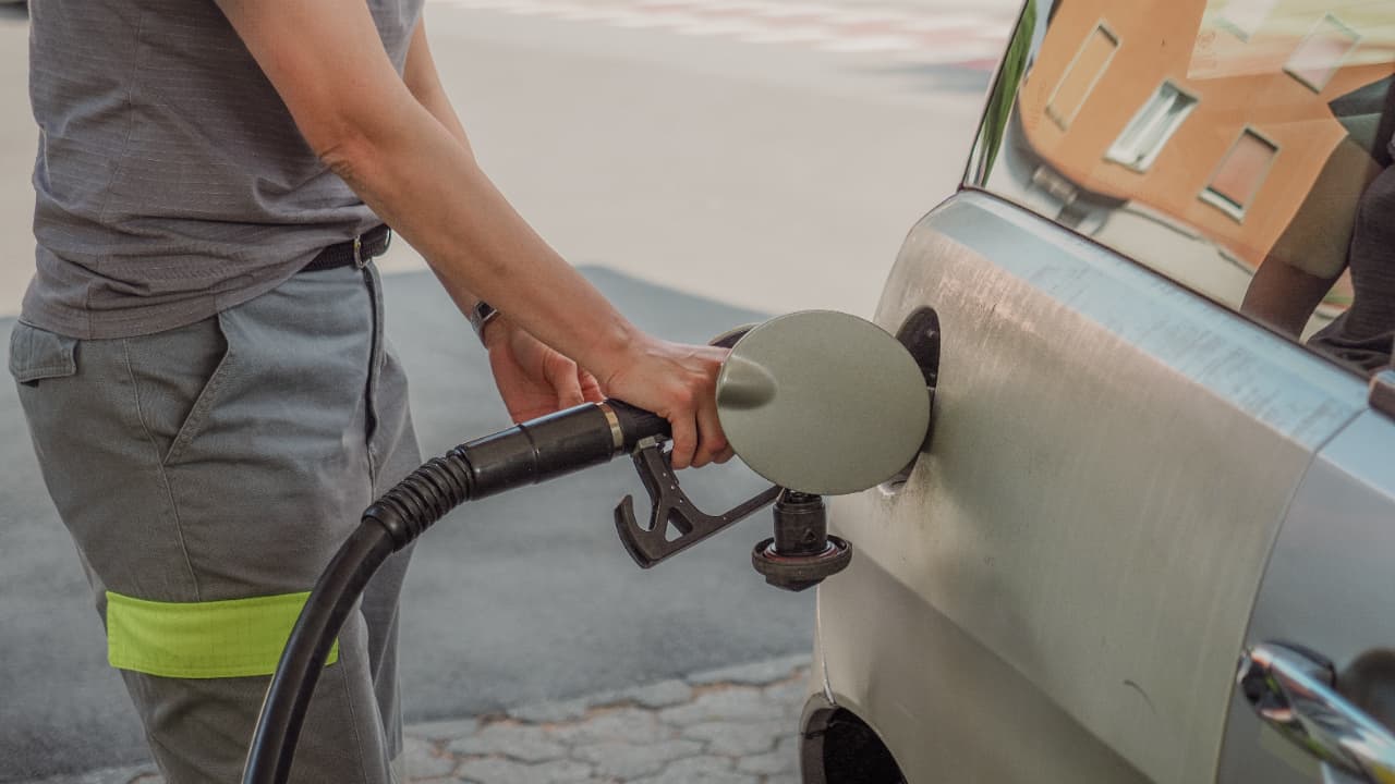 Petrobras anuncia nova redução de R$ 0,12 no preço do diesel