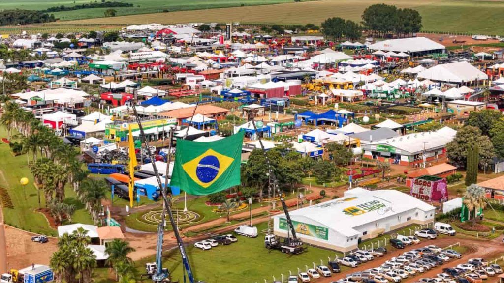 Tecnoshow 2026 registra queda de cerca de 30% no volume de negócios 3 Tecnoshow Comigo 2025: feira movimenta o agro em Goiás nesta semana