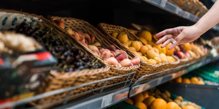 IPCA-15 de maio desacelera com alívio nos preços de alimentos