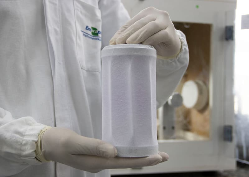Tecnologia brasileira cria embalagem inteligente que muda de cor ao detectar alimento estragado 3 Embalagem inteligente