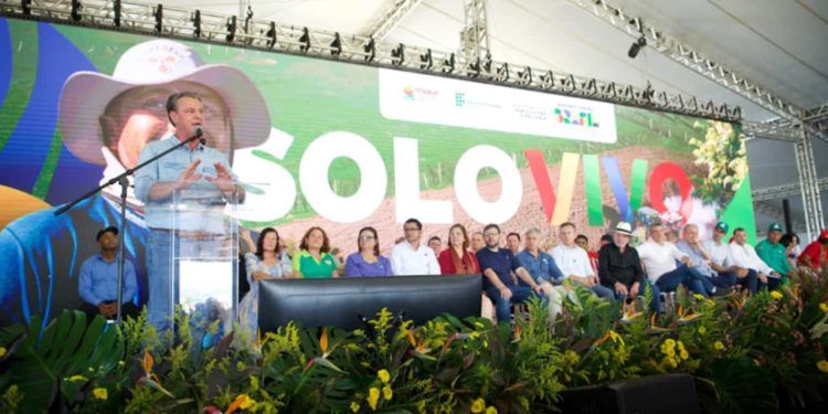 Brasil lança programa para recuperar solo de agricultores familiares