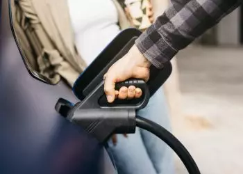 Petrobras reduz preço da gasolina A vendida às distribuidoras em 5,6%