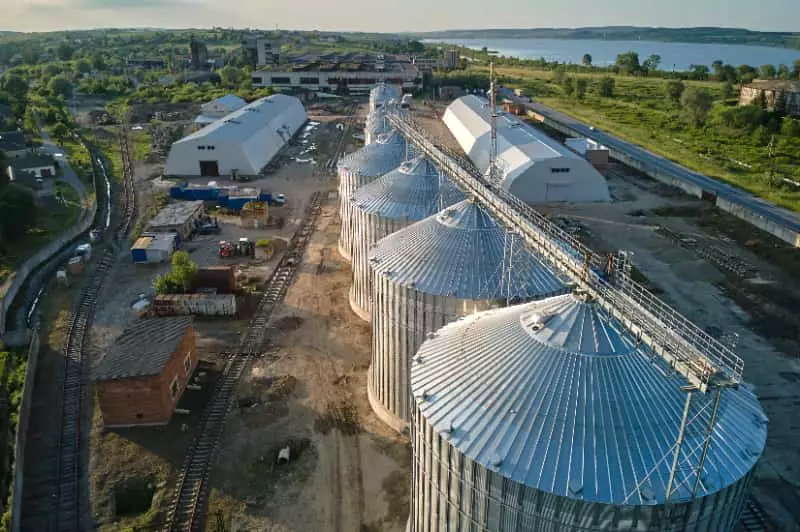 Capacidade de armazenagem agrícola no Brasil chega a 231 milhões de toneladas em 2025 2 Armazenagem de grãos