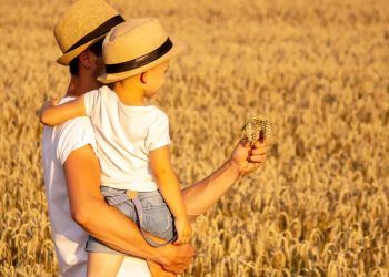 Dia dos Pais a força que mantém vivas as raízes da agricultura familiar