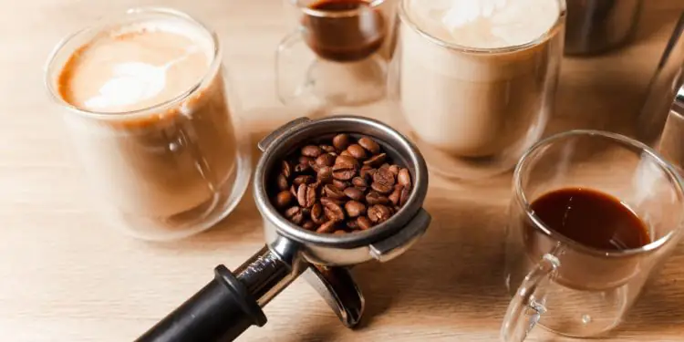 Exportações mundiais de café crescem em junho e solúvel brasileiro se destaca 1 nformações fazem parte do relatório mensal da OIC sobre o mercado de café, divulgado em julho de 2025