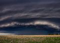 Frente fria traz tempestades, ventania e risco de granizo ao Sul do Brasil
