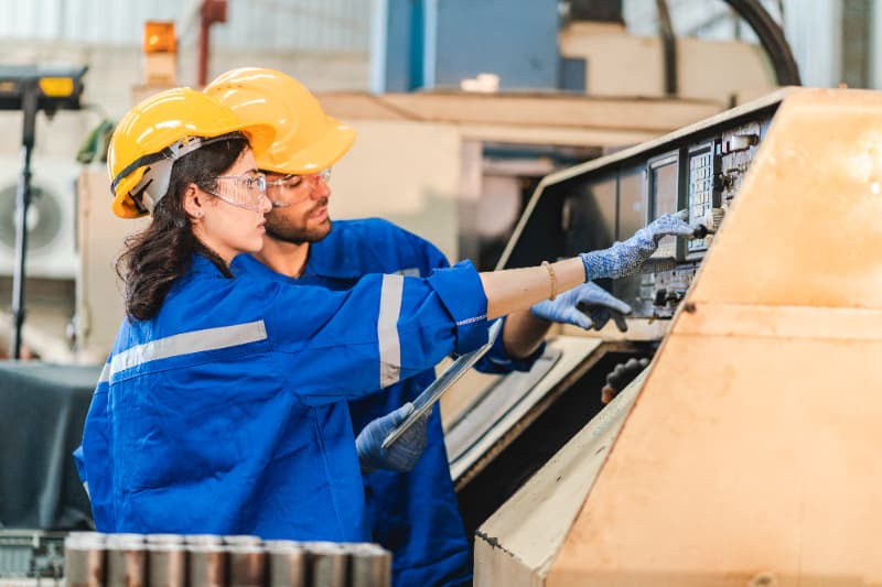 Produção industrial registra leve retração de 0,2% em julho 2 Produção industrial