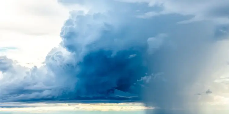 Semana será marcada por forte chuva no Norte e no Sul e tempo seco no interior do país 1 Foto: Envato