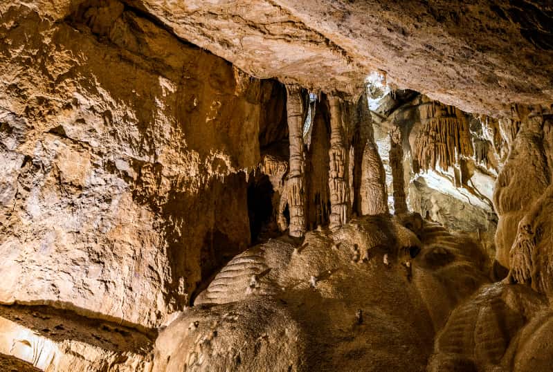 Cavernas