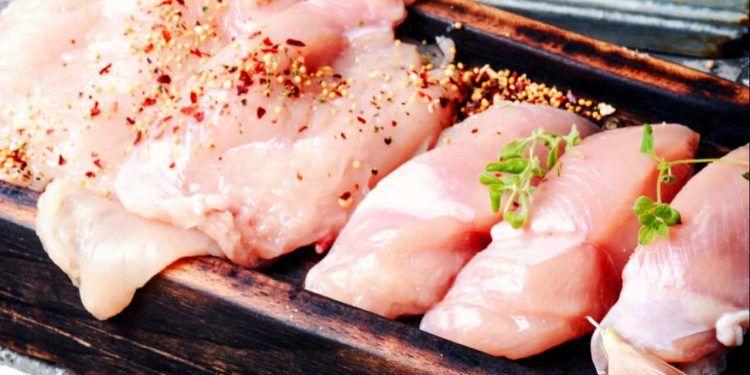 União Europeia restabelece pré-listing para exportações brasileiras de aves e ovos